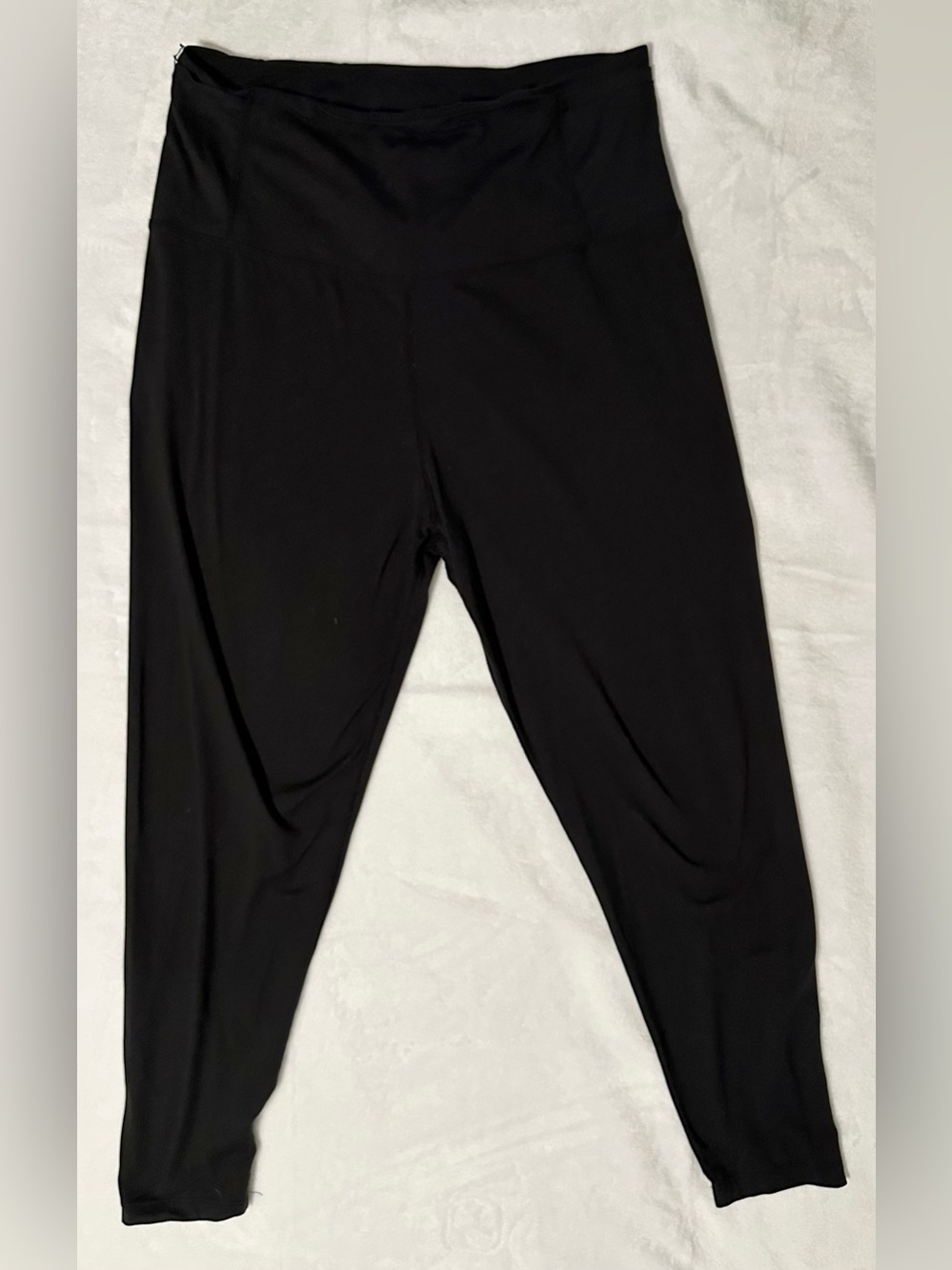 L/XL Charlie’s Project Capri Leggings